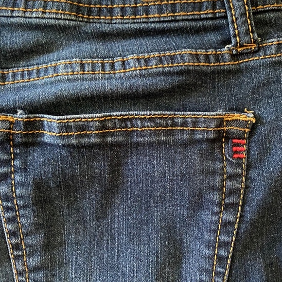 EV 1 Embroidered Denim Shorts - Picture 4 of 5